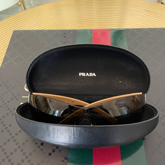 Prada Sunglasses - Picture 4 of 9